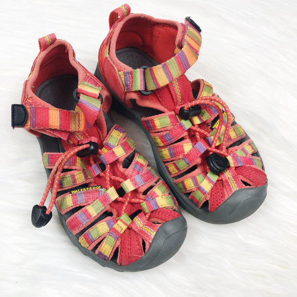 girls waterproof sandals